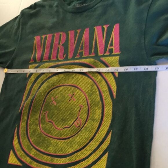 Nirvana Green Band Tee Sz M Logo Short Sleeve Licensed Unisex - Picture 10 of 12